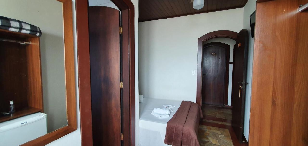 Casa Blanca Pousada Hotel Sao Lourenco  Bilik gambar